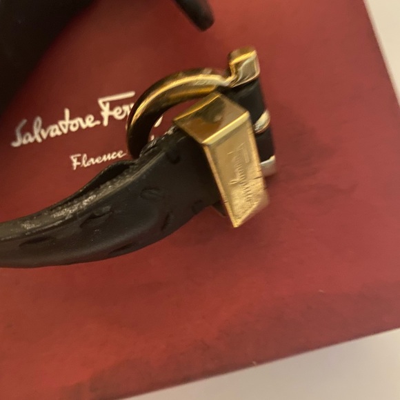 Salvatore Ferragamo Gancio Buckle Leather Bracelet - Picture 8 of 14